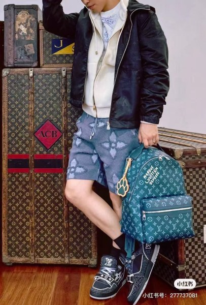  Clothes Louis Vuitton 20250616-4