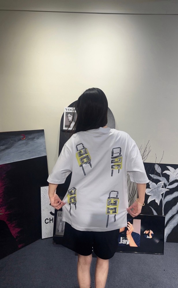  Clothes Givenchy 20250616-2