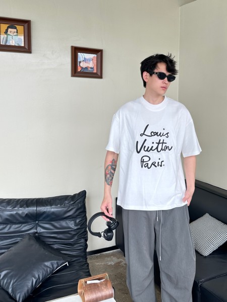 Clothes Louis Vuitton 20250621-10