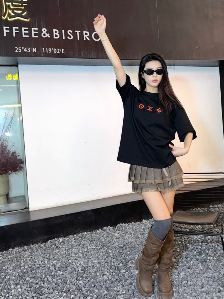 Clothes Louis Vuitton 20250621-5