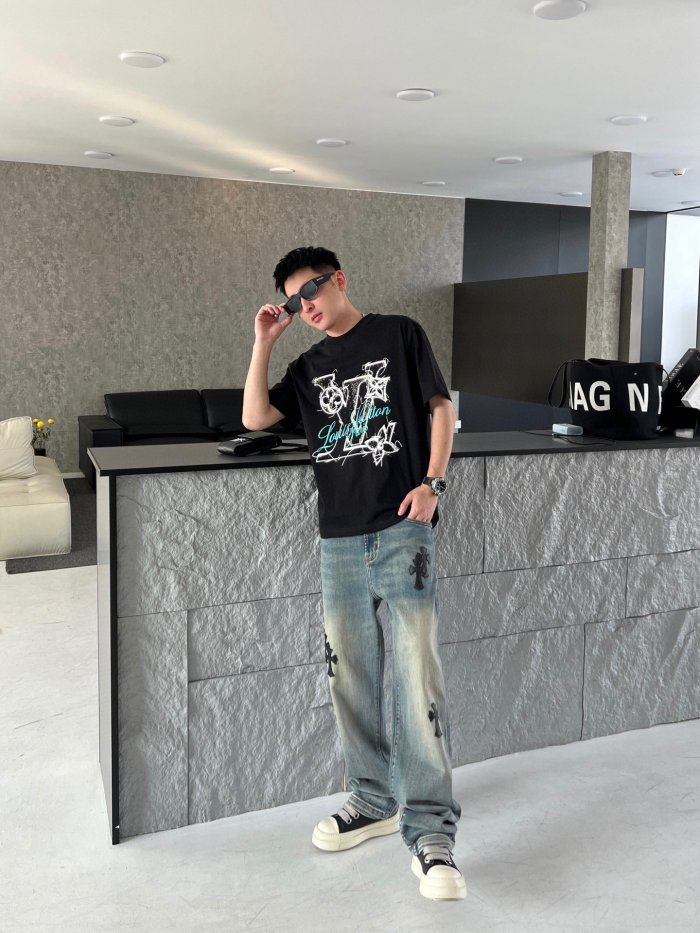 Clothes Louis Vuitton 20250621-23