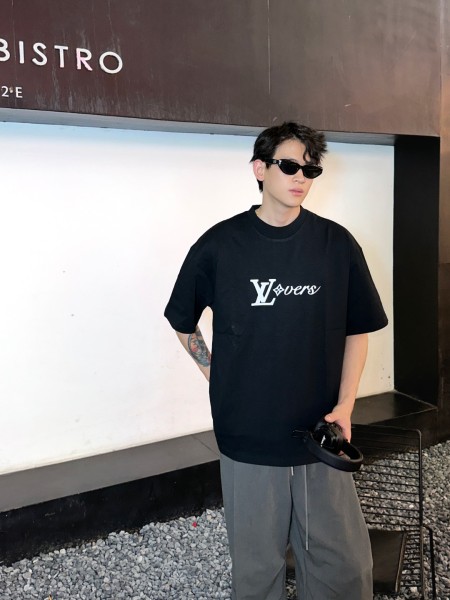 Clothes Louis Vuitton 20250621-3