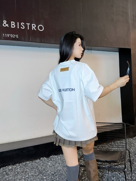 Clothes Louis Vuitton 20250621-4