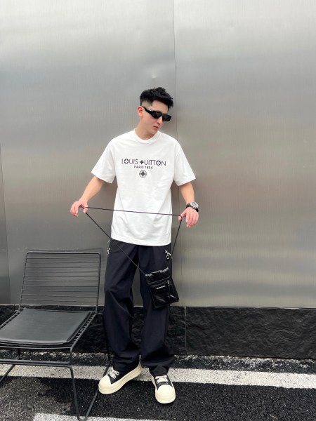  Clothes Louis Vuitton 20250621-16