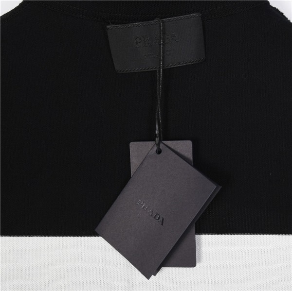  Clothes Prada 20250621-3