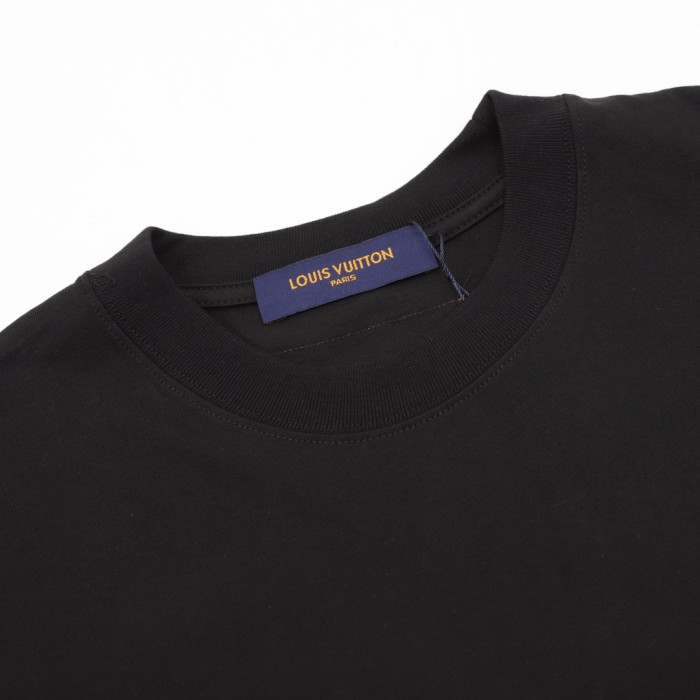 Clothes Louis Vuitton 20250621-21