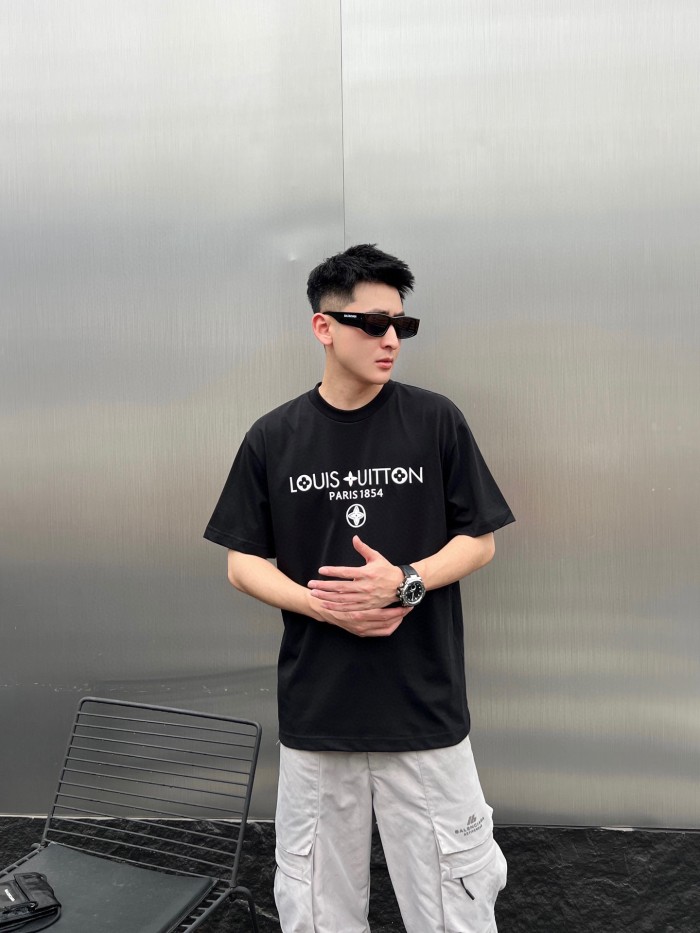  Clothes Louis Vuitton 20250621-15