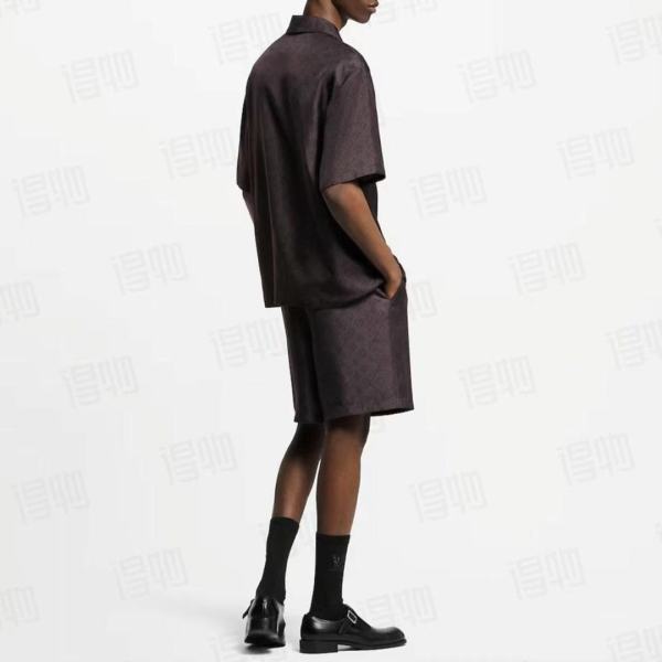 Clothes Louis Vuitton 20250621-11