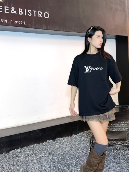 Clothes Louis Vuitton 20250621-3