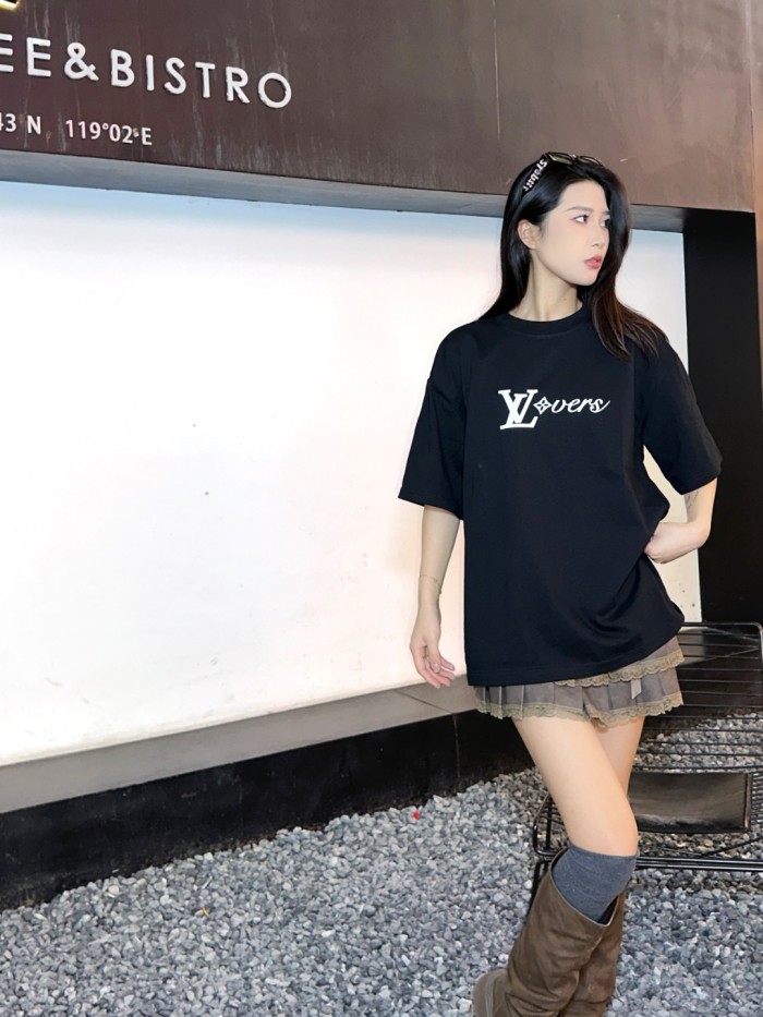 Clothes Louis Vuitton 20250621-3