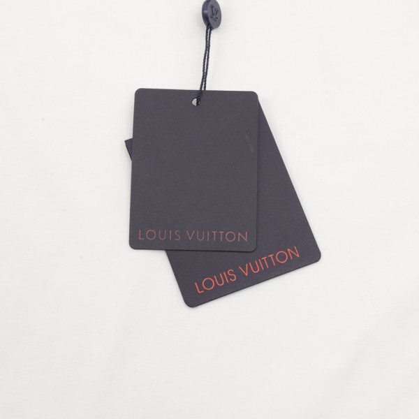  Clothes Louis Vuitton 20250621-16