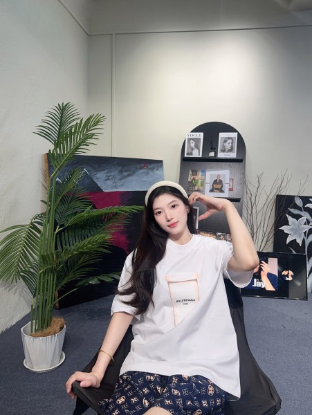  Clothes Balenciaga 20250621-6