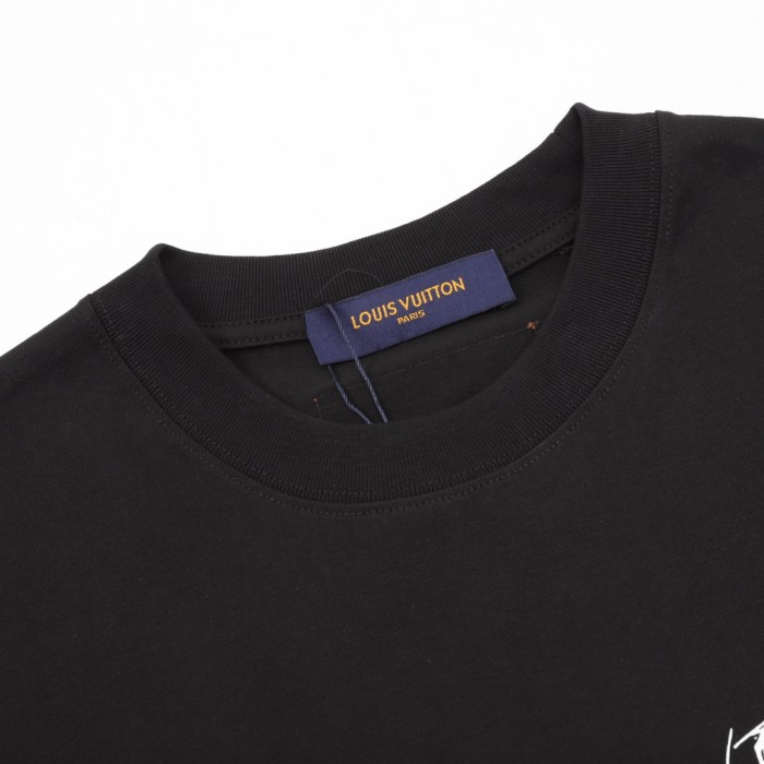 Clothes Louis Vuitton 20250621-23