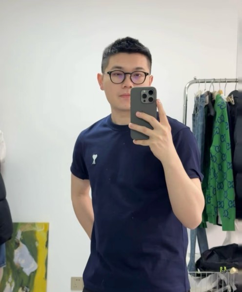 Clothes AMI 20250623-1