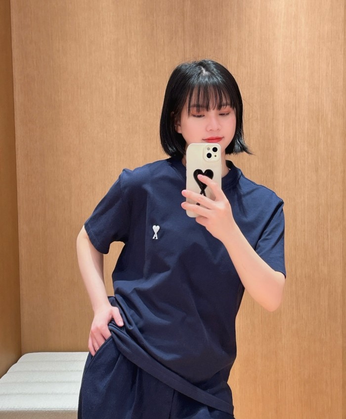 Clothes AMI 20250623-1