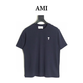 Clothes AMI 20250623-1