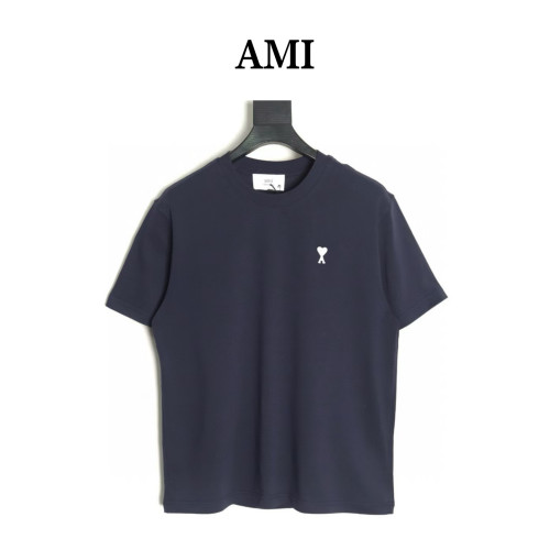 Clothes AMI 20250623-1