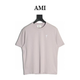Clothes AMI 20250623-3