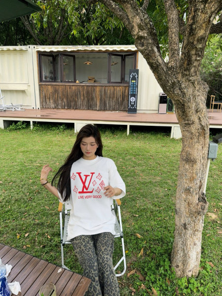  Clothes Louis Vuitton 20250625-3