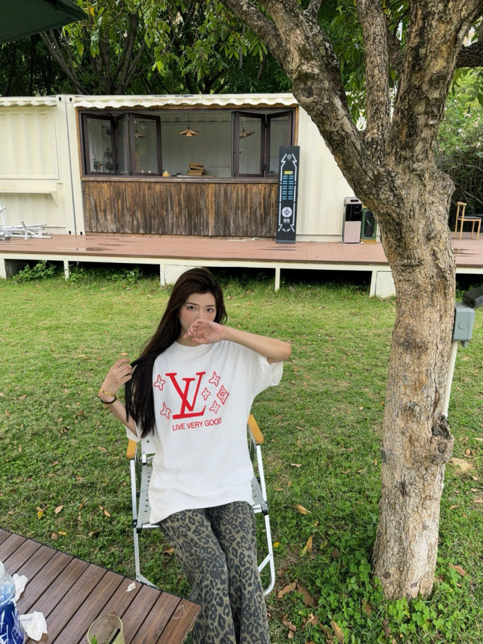  Clothes Louis Vuitton 20250625-3