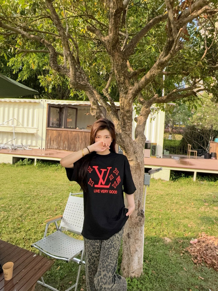  Clothes Louis Vuitton 20250625-4