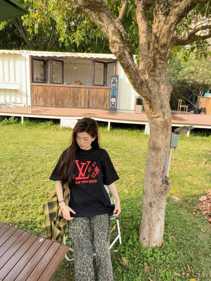  Clothes Louis Vuitton 20250625-4