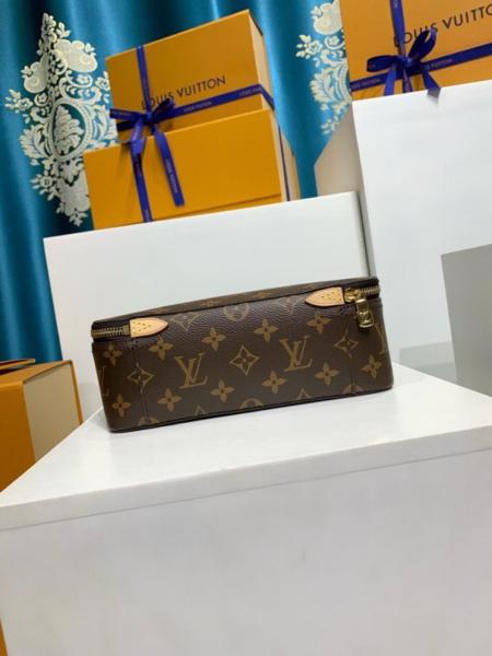 LOUIS VUITTON Monogram Printed Coated Canvas and Cowhide Storage Bag Men's Brown M43689 size 23.88*17.02*7.87cm 