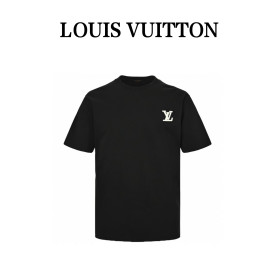  Clothes Louis Vuitton 20250625-1