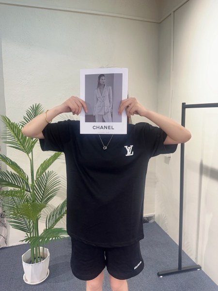  Clothes Louis Vuitton 20250625-1