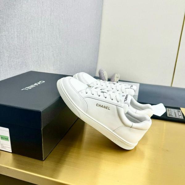 CHANEL Fashion Lace-Up Wear-Resistant Low-Top Sneakers for Women White
