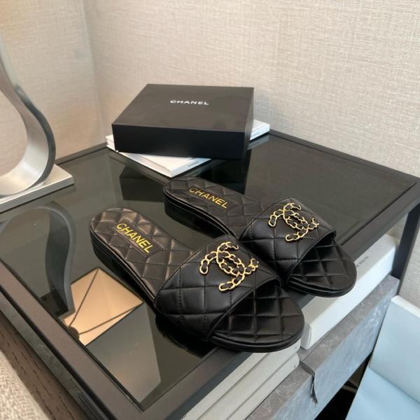 CHANEL Logo Flat Non-slip Flip Flops Women's Black