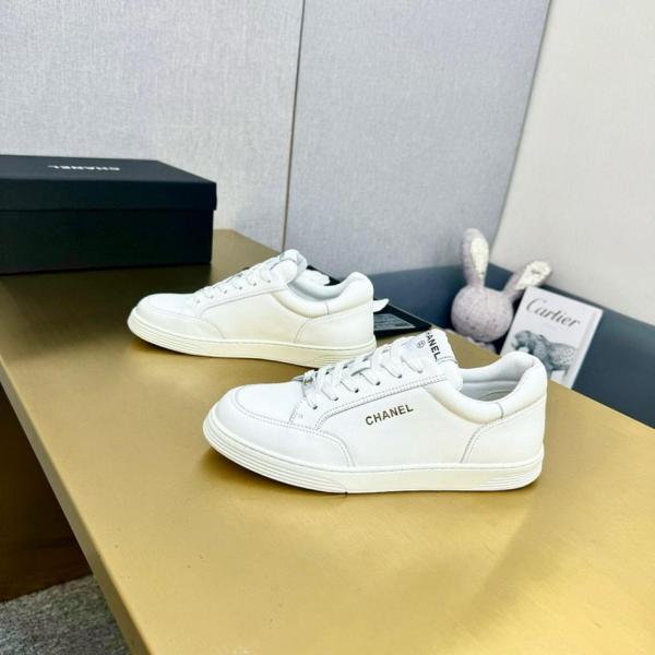 CHANEL Fashion Lace-Up Wear-Resistant Low-Top Sneakers for Women White