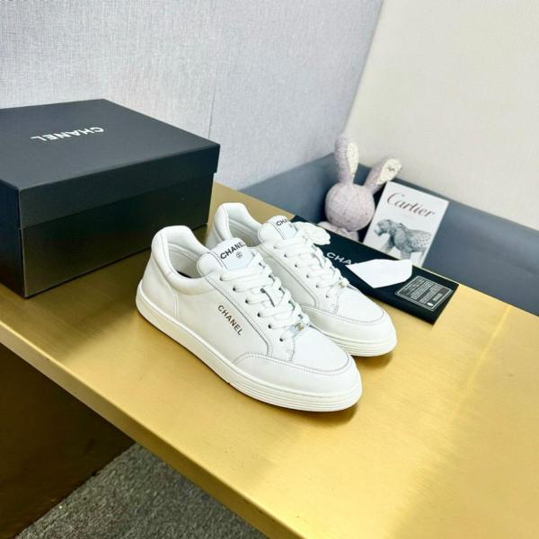 CHANEL Fashion Lace-Up Wear-Resistant Low-Top Sneakers for Women White