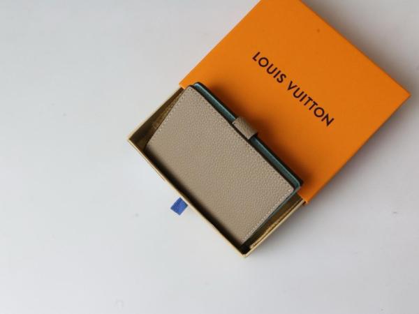 LOUIS VUITTON VERTICAL Logo Snap Closure Taurillon Leather Wallet Womens Grey/Blue M82198 size 9*1*12 cm