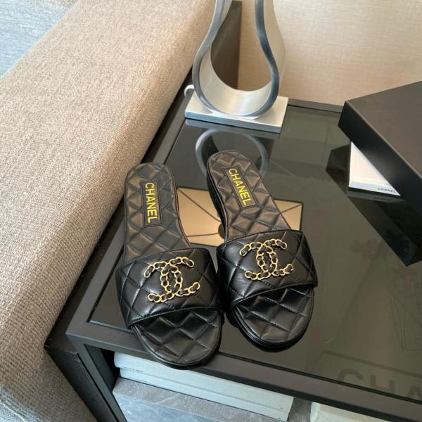 CHANEL Logo Flat Non-slip Flip Flops Women's Black