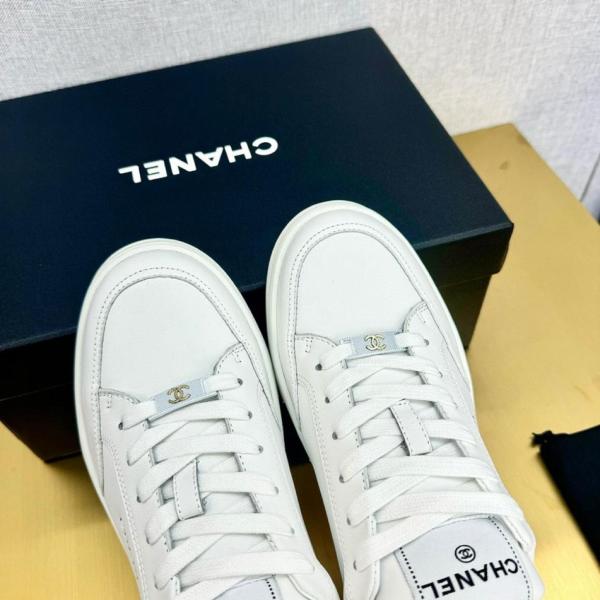 CHANEL Fashion Lace-Up Wear-Resistant Low-Top Sneakers for Women White
