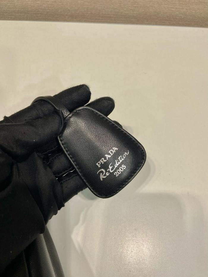 PRADA Padded Nappa Leather Re Edition Shoulder Bag Black 1BH204_2DYI_F0002_V_V9Z size 22*6.5*18cm