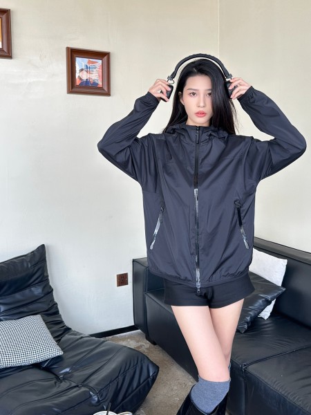 Clothes Burberry 20250701-1