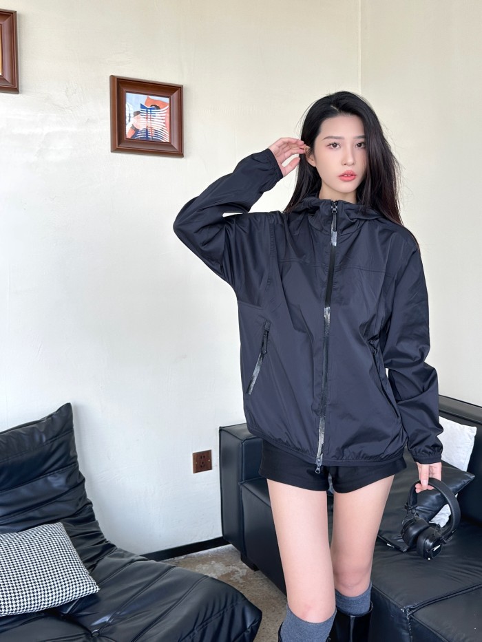 Clothes Burberry 20250701-1