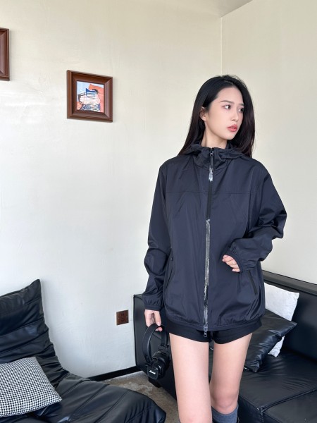 Clothes Burberry 20250701-1