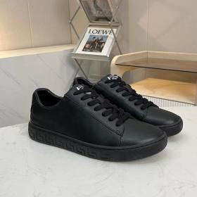 VERSACE Greca Sneaker triple black