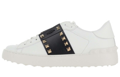 Valentino Rockstud GARAVANI Low Top Stylish Skateboarding Shoes White