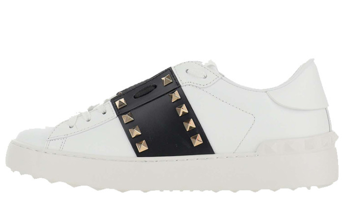 Valentino Rockstud GARAVANI Low Top Stylish Skateboarding Shoes White