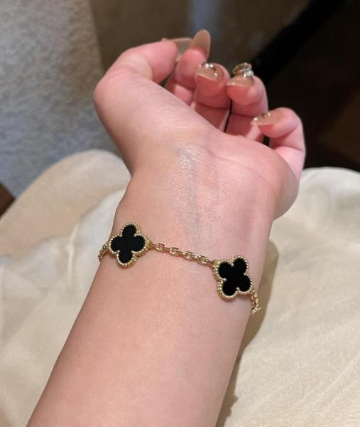 Van Cleef & Arpels 18K Gold Bracelets Women's Black 