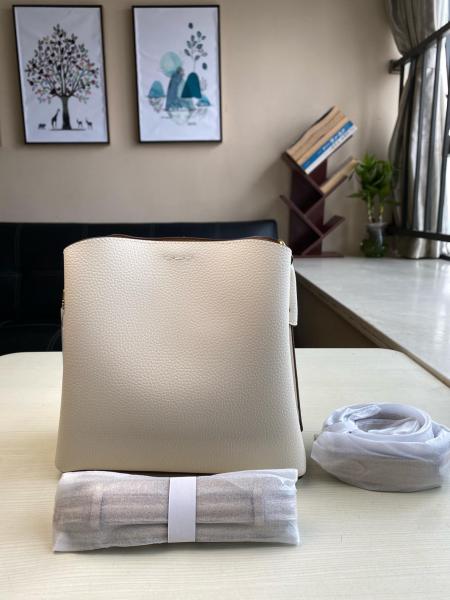 COACH Willow Twist-Lock Bucket Bag C3766-B4CAH size 23.5*11*22cm