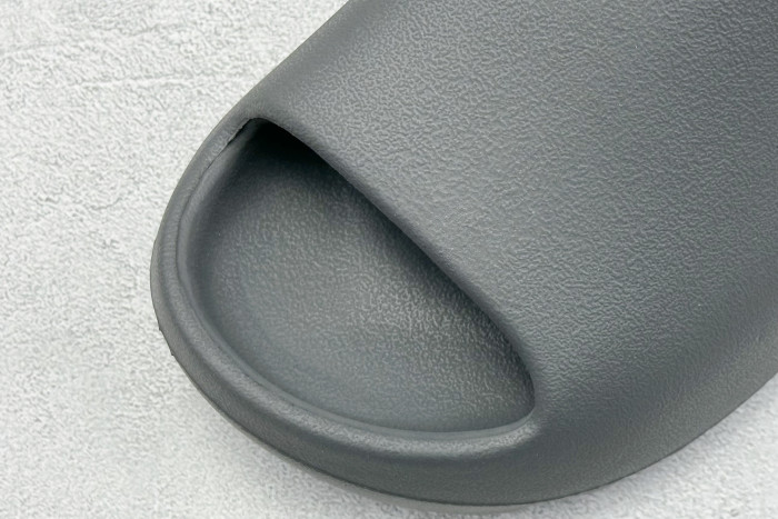 adidas Yeezy Slide Granite