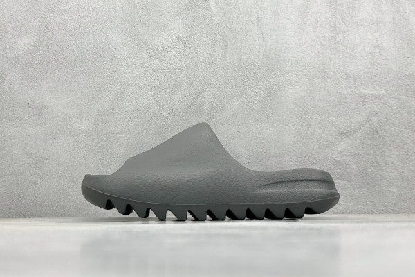 adidas Yeezy Slide Granite