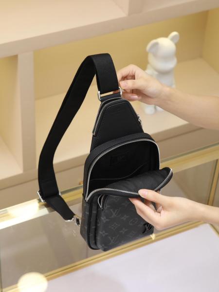 LOUIS VUITTON Men Avenue Shoulder Bag PM Black Pink M47137 size 16*5.7*33 cm