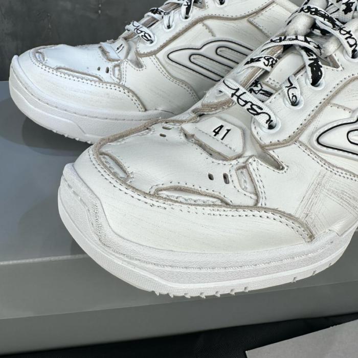 Balenciaga Hamptons Worn Out Low Top Casual Shoes White