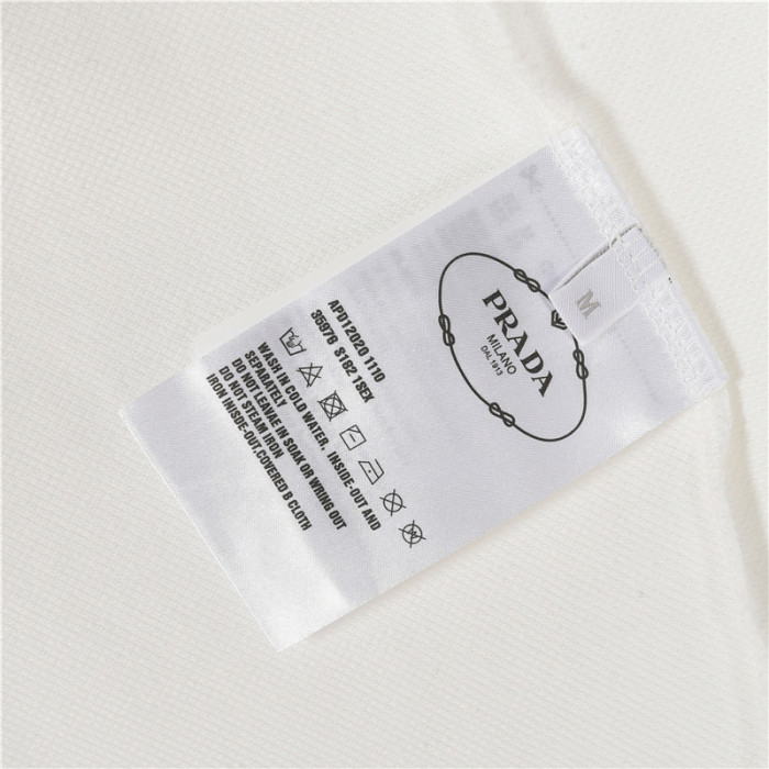 Clothes Prada 20250727-3